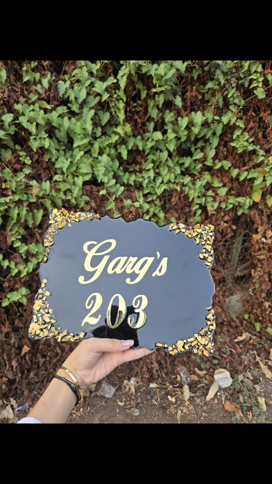 Resin name plate with crushed mirror work ✨
.
.
.
#resinnameplate #resinart #instagramreels #viralreels #gwalior #reelitfeelit #viralreels